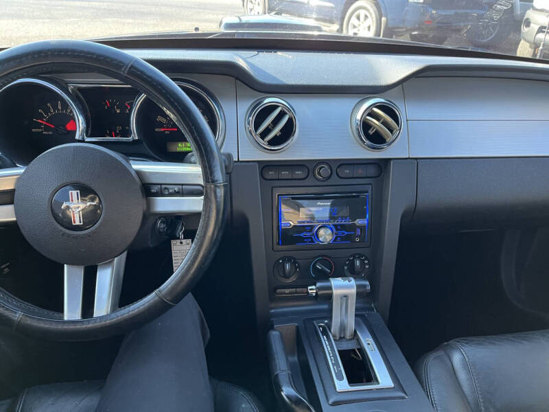 2007 Ford Mustang GT Deluxe
