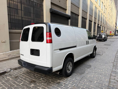 2020 Chevrolet Express 2500
