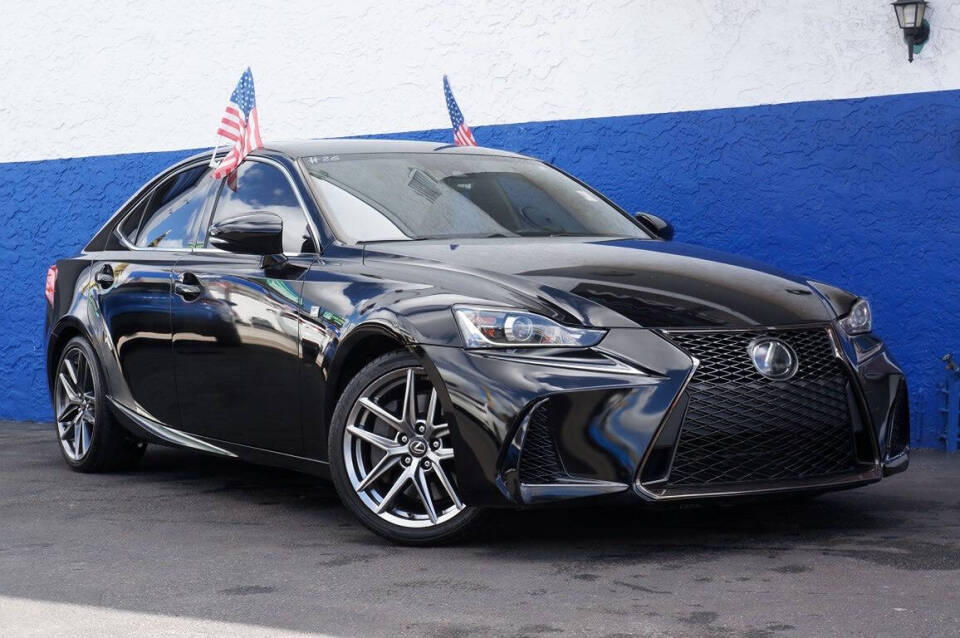 2018 Lexus IS 300 F SPORT's photo