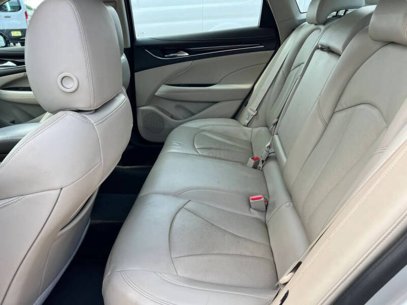 2017 Buick LaCrosse Essence