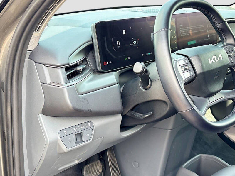 2024 Kia EV9 Light Long Range