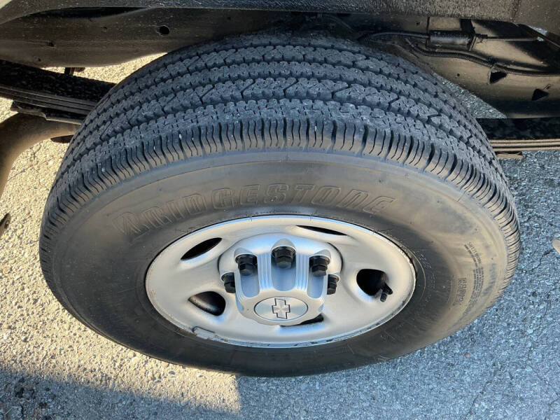 2020 Chevrolet Express 2500