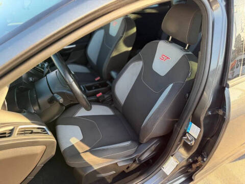 2017 Ford Focus ST