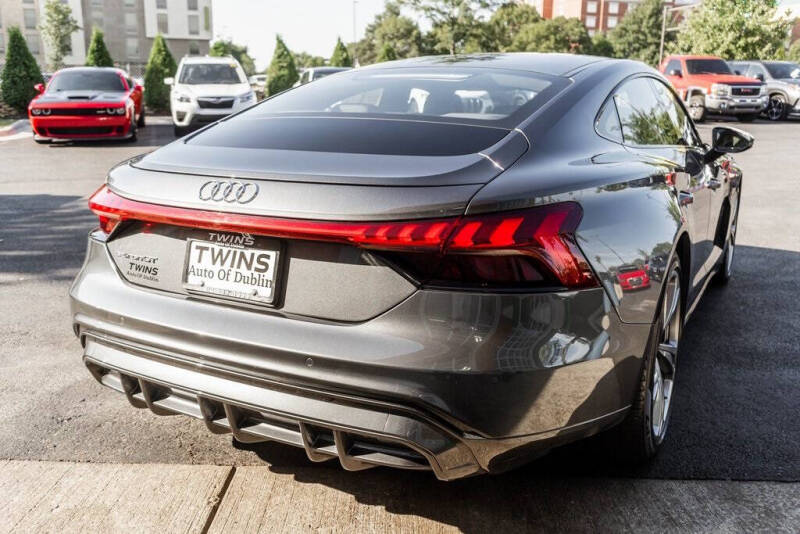 2022 Audi e-tron GT quattro Premium Plus