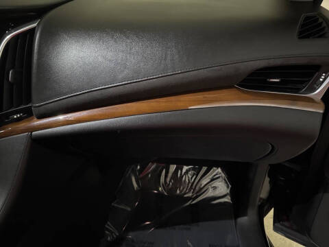 2019 Cadillac Escalade Standard