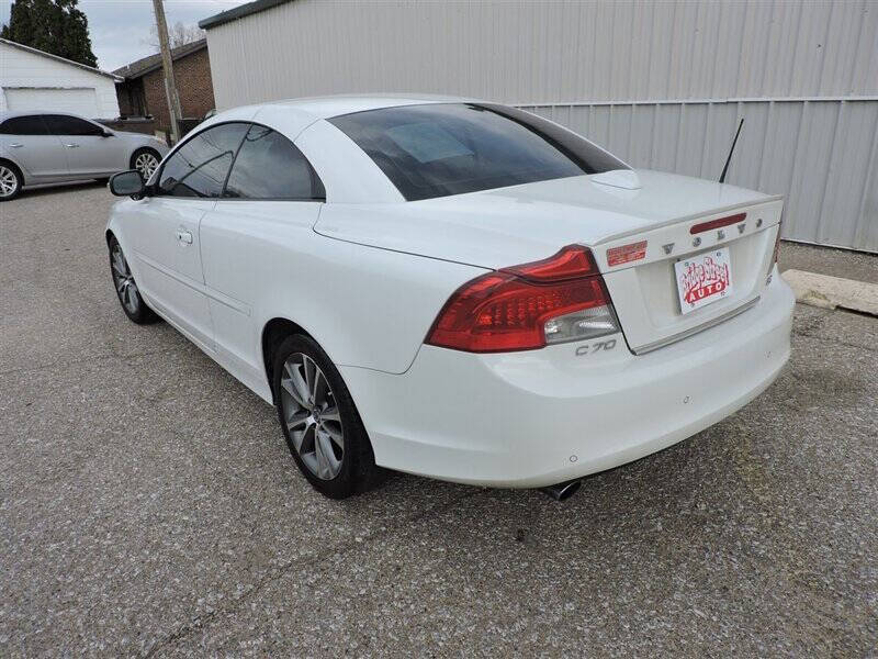 2011 Volvo C70 T5