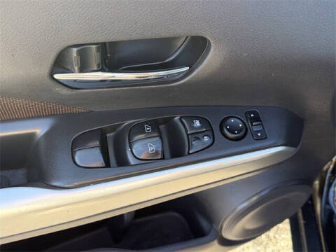 2018 Nissan Kicks SR