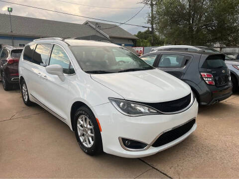 2020 Chrysler Pacifica Touring L
