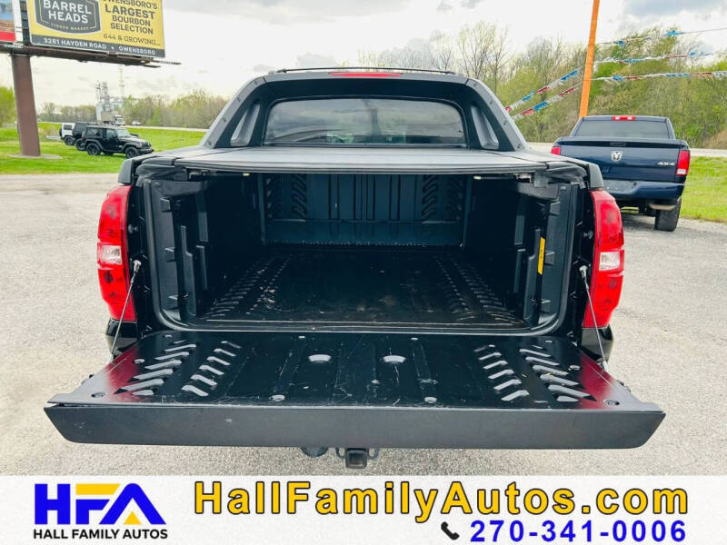 2011 Chevrolet Avalanche LS