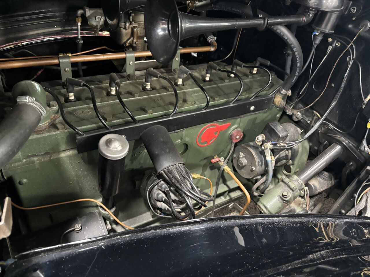 1936 Pontiac Silver Streak 29