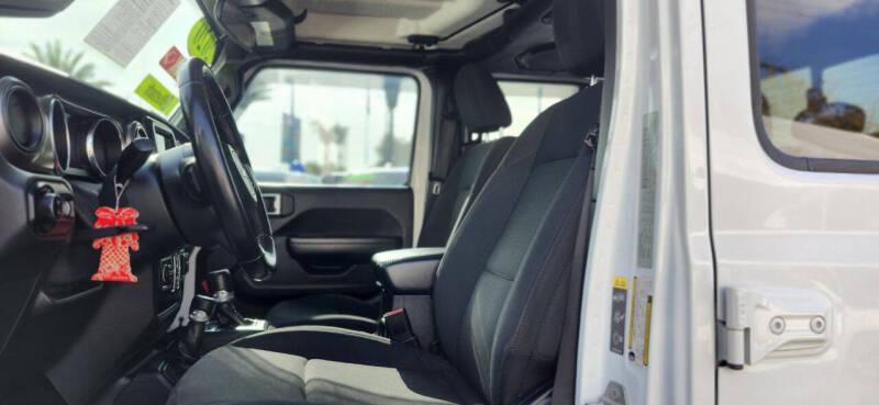 2020 Jeep Gladiator Sport S