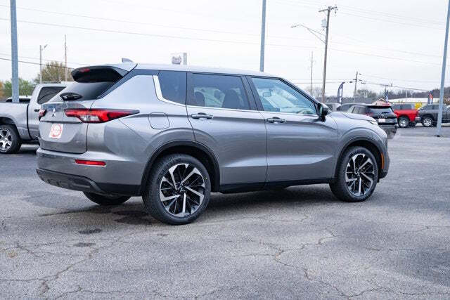 2024 Mitsubishi Outlander SE Black Edition