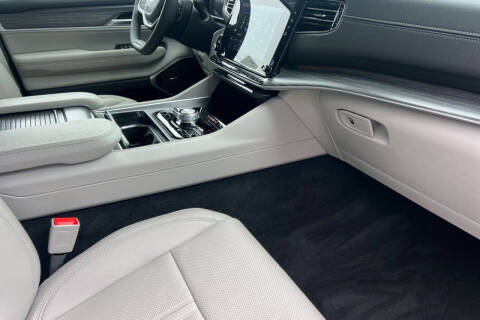 2023 Jeep Wagoneer Series III