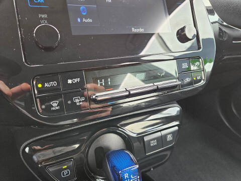 2019 Toyota Prius XLE AWD-e
