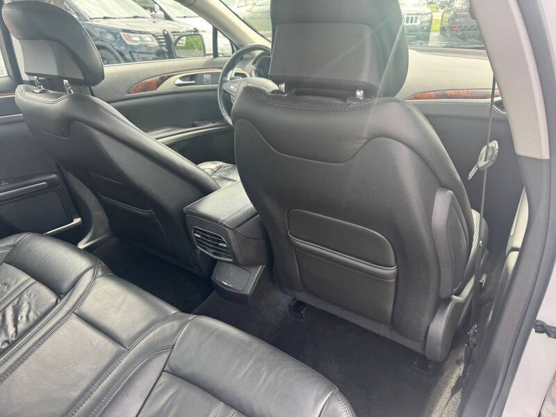 2014 Lincoln MKZ