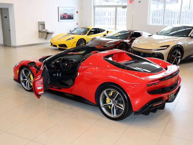 2024 Ferrari 296 GTS