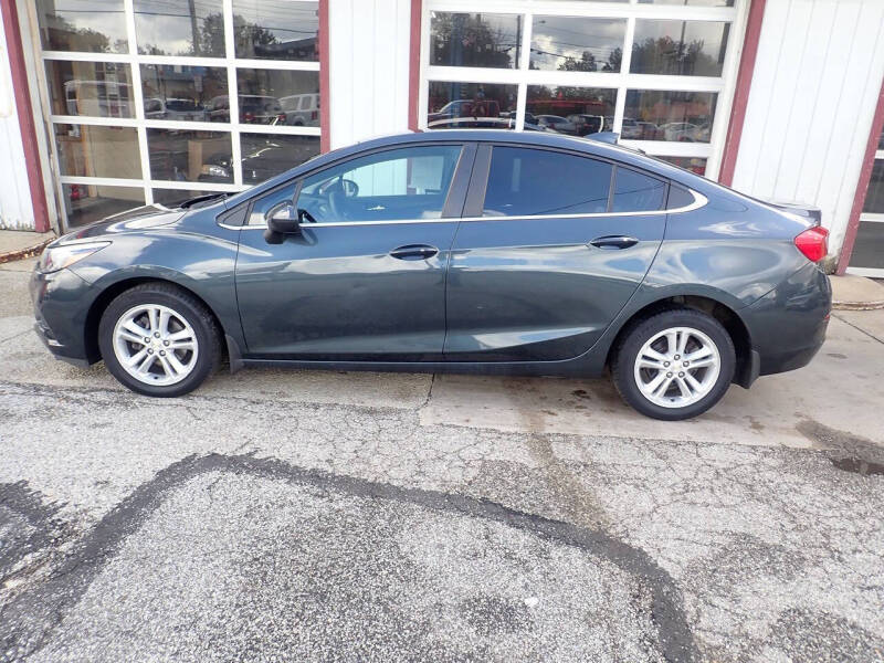 2017 Chevrolet Cruze LT Auto