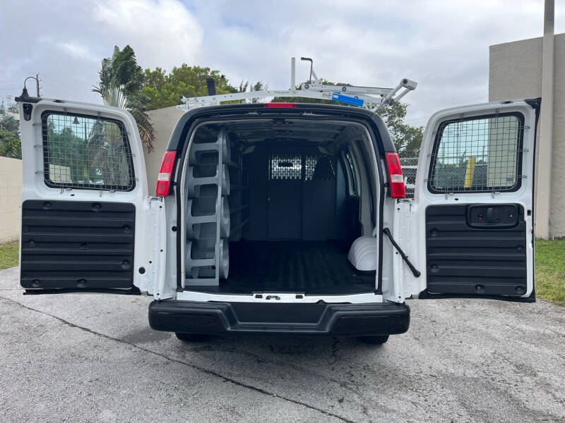 2018 Chevrolet Express 2500