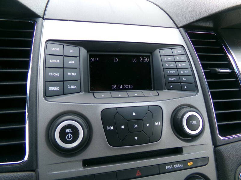 2017 Ford Taurus SEL