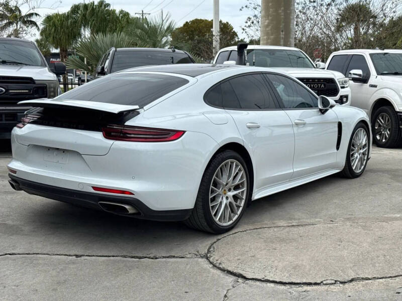 2018 Porsche Panamera