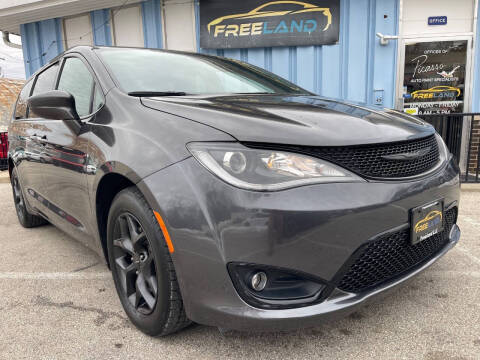 2020 Chrysler Pacifica Touring