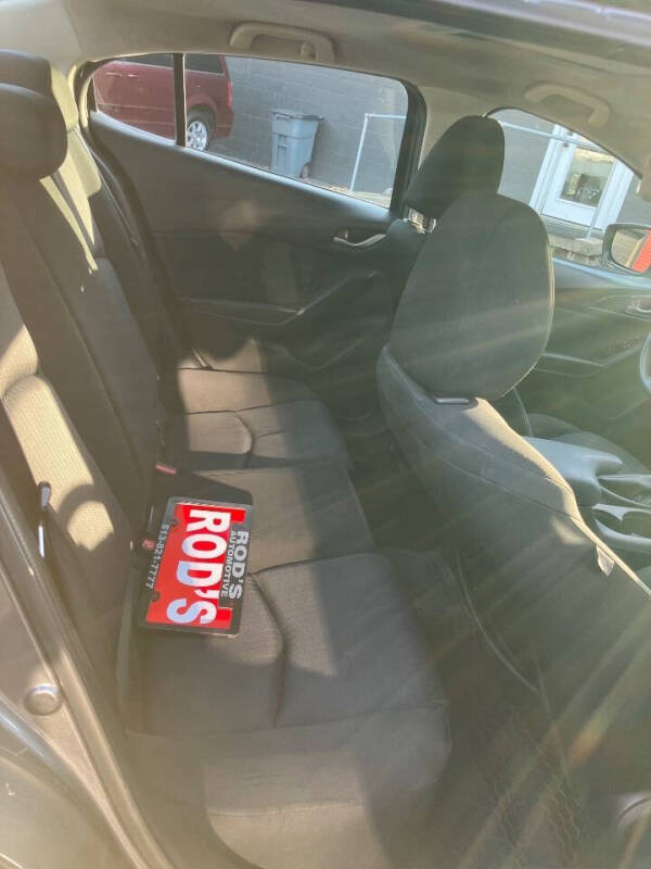 2015 Mazda MAZDA3 i Sport