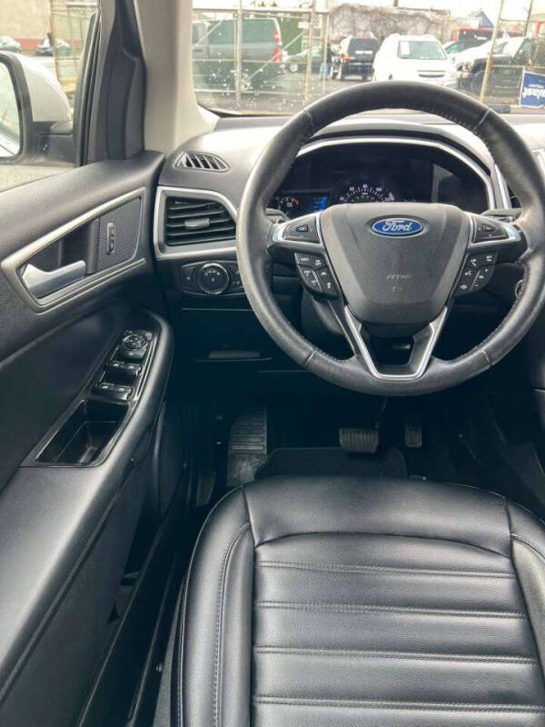 2019 Ford Edge SEL