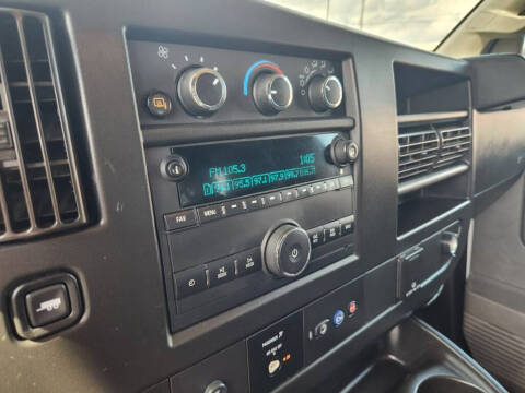 2022 Chevrolet Express 2500