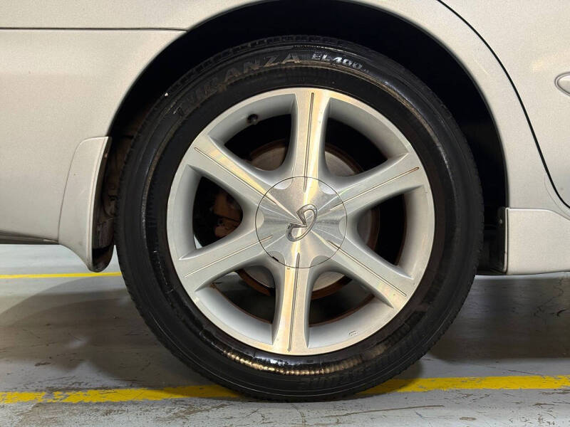 2004 Infiniti I35