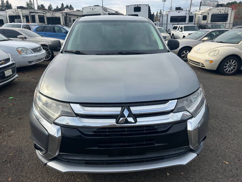 2016 Mitsubishi Outlander ES