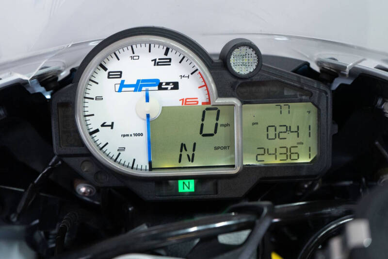 2014 BMW HP 4