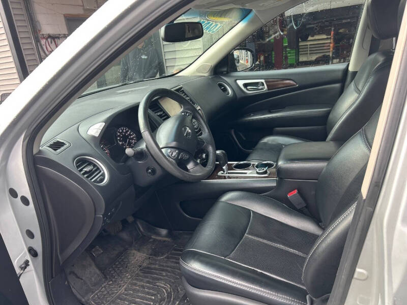 2016 Nissan Pathfinder Platinum