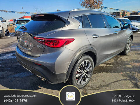 2017 Infiniti QX30 Premium