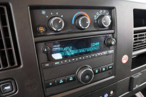 2022 GMC Savana 2500