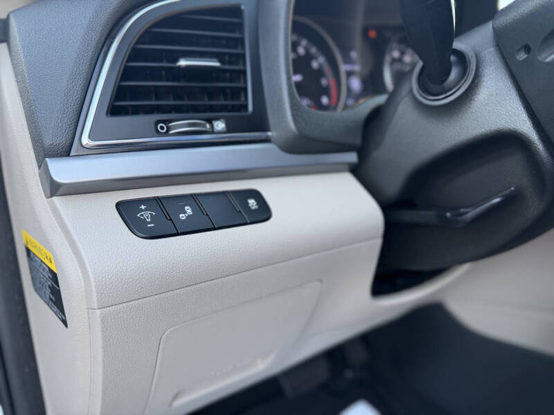 2017 Hyundai Elantra Value Edition