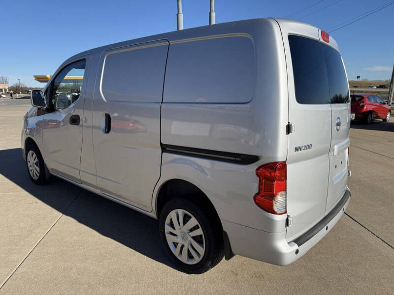 2017 Nissan NV200