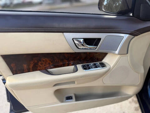 2012 Jaguar XF Portfolio