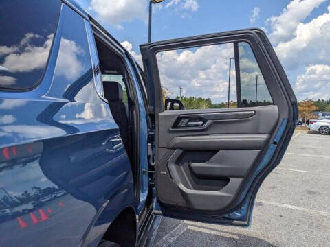 2025 GMC Yukon Elevation