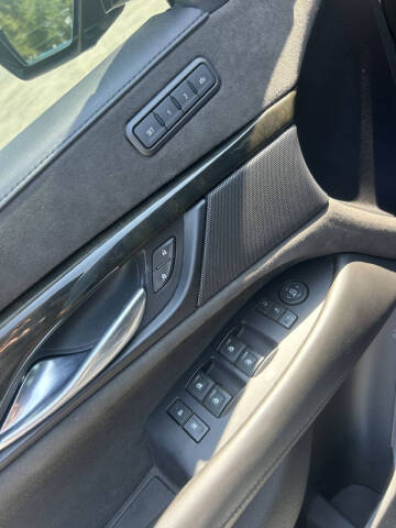 2019 Cadillac Escalade Platinum