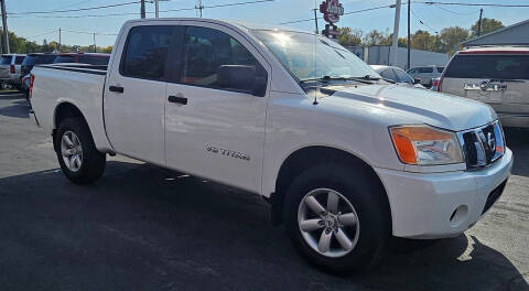 2014 Nissan Titan SV