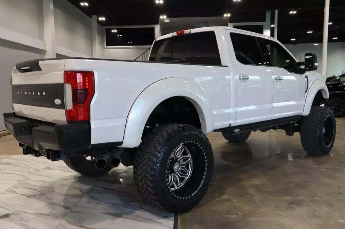 2019 Ford F-250 Super Duty for sale at IMD MOTORS, INC in Dallas, TX