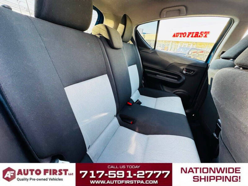 2015 Toyota Prius c Four