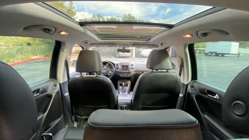 2017 Volkswagen Tiguan 2.0T Wolfsburg Edition 4Motion