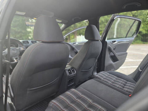 2013 Volkswagen GTI Base PZEV