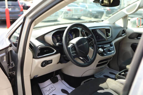 2020 Chrysler Pacifica Touring