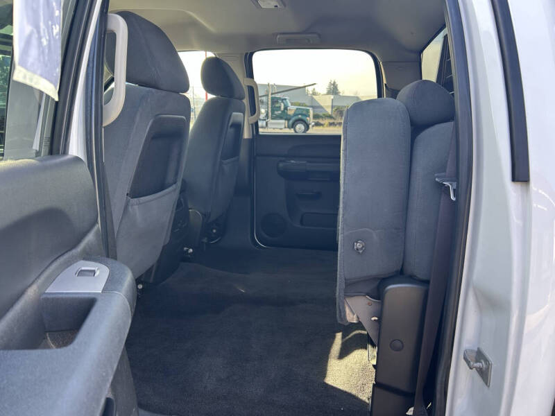 2009 Chevrolet Silverado 2500HD 1LT - Photo 11