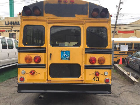 2000 Thomas Built Buses Saf-T-Liner EF