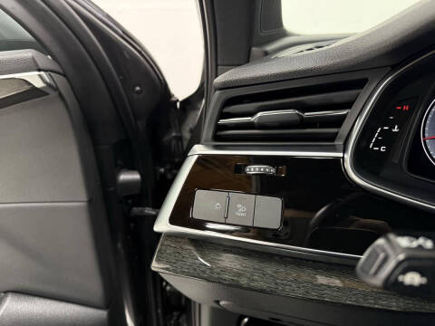 2021 Audi Q7 quattro Premium Plus 55 TFSI