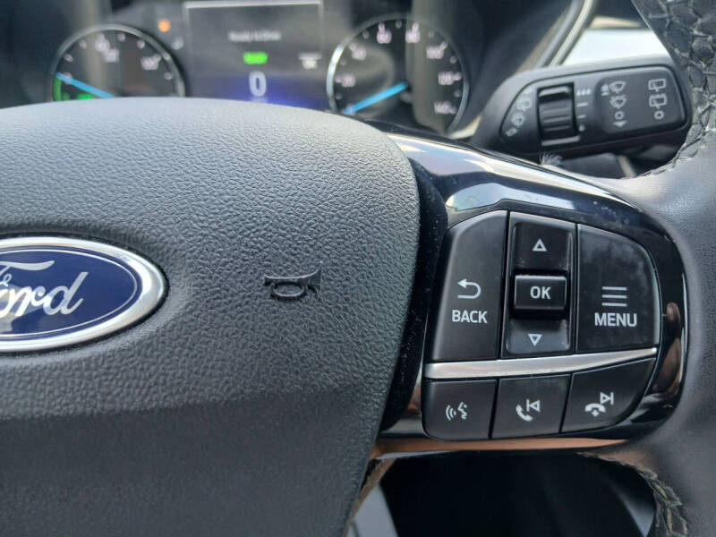 2022 Ford Escape Hybrid SEL