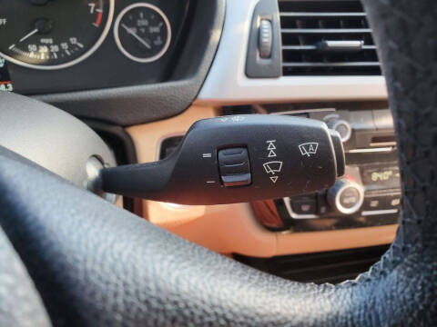 2016 BMW 3 Series 320i